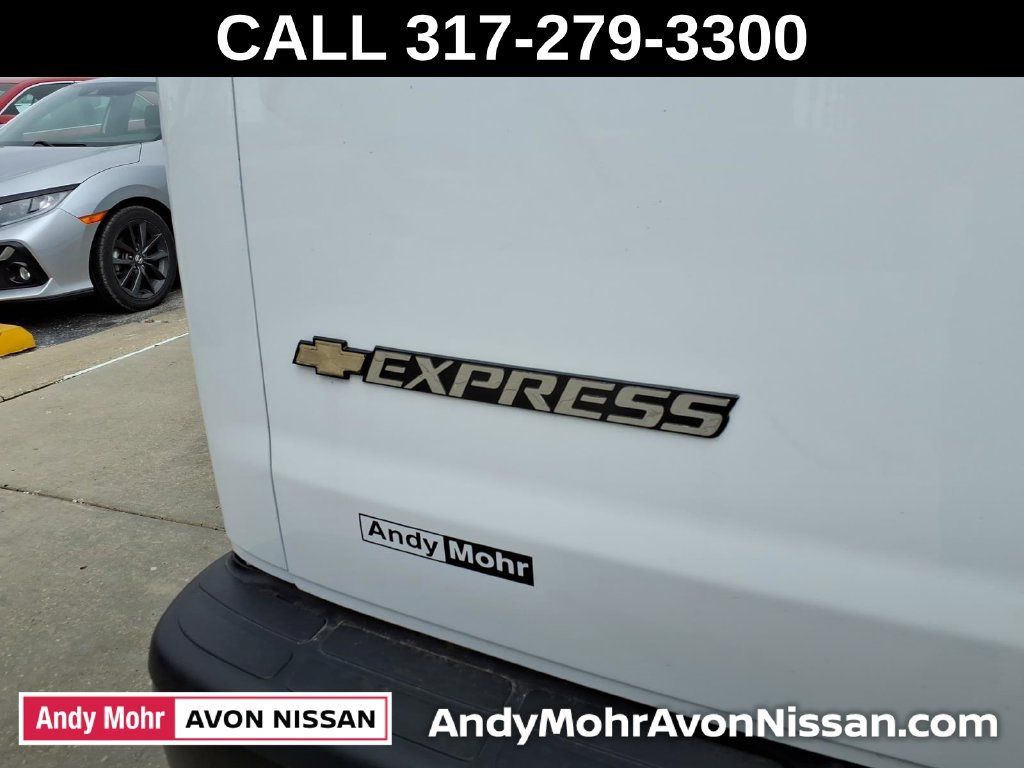 Used 2022 Chevrolet Express 3500 Extended w/ Driver Convenience Package RWD image 10