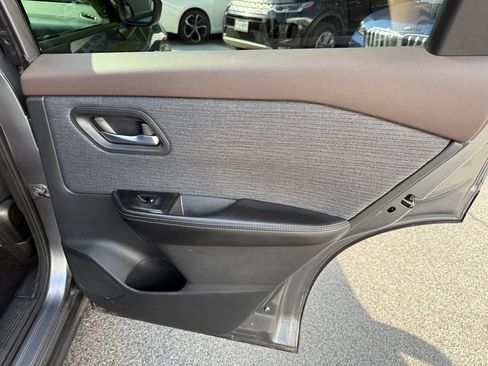 Used 2021 Nissan Rogue SV AWD/4WD image 30