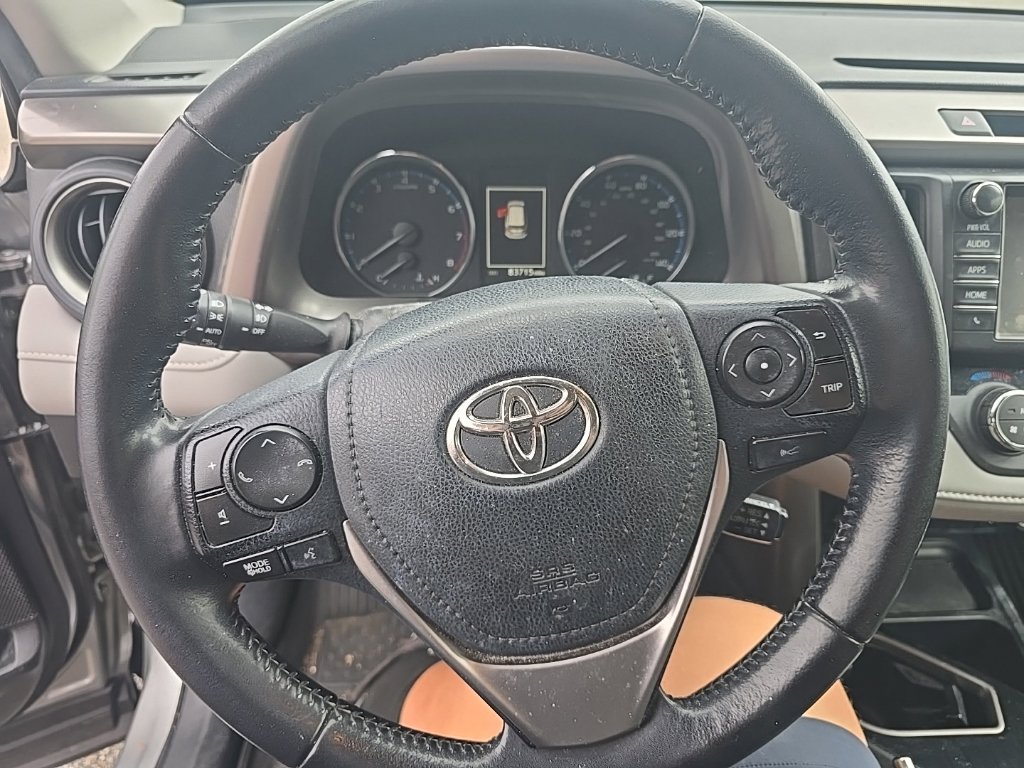 Used 2018 Toyota RAV4 Limited w/ All Weather Liner Package AWD/4WD image 14