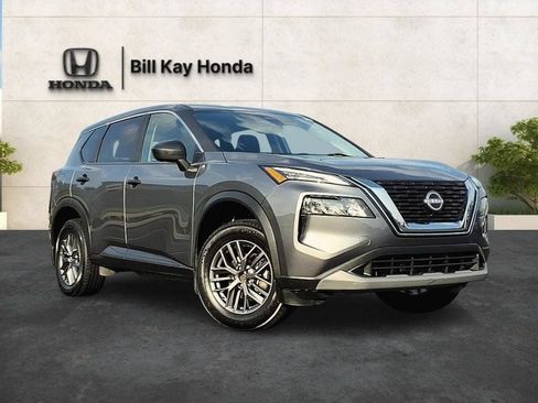 Used 2023 Nissan Rogue S AWD/4WD image 5