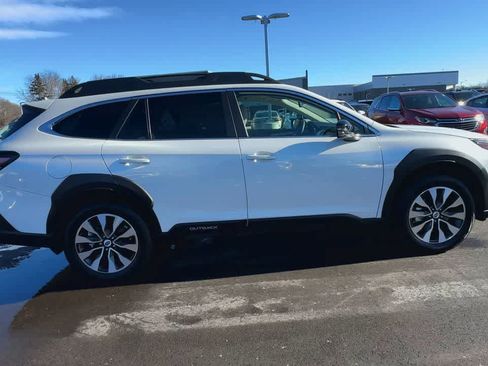 Certified 2025 Subaru Outback Limited image 9