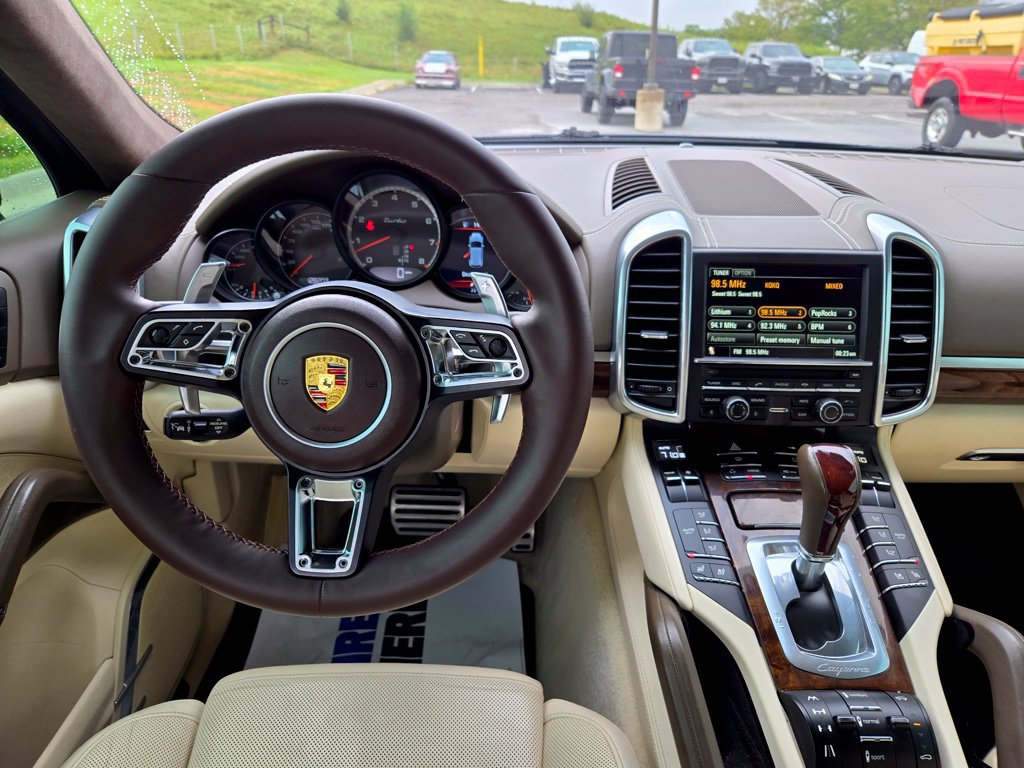 Used 2011 Porsche Cayenne Turbo AWD/4WD image 19