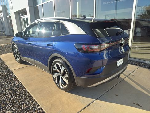 Used 2021 Volkswagen ID.4 1st Edition image 6