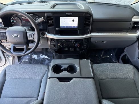 Used 2025 Ford F250 XLT AWD/4WD image 17