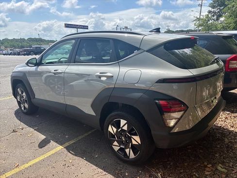 Used 2025 Hyundai Kona SEL AWD/4WD image 13