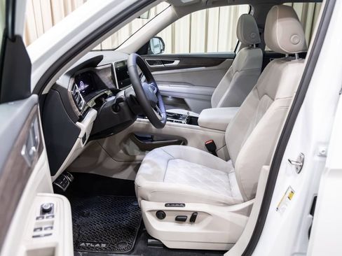 New 2026 Volkswagen Atlas SEL Premium R-Line AWD/4WD image 9