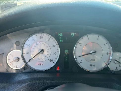 Used 2008 Chrysler 300 C w/ Navigation & Sound Group II RWD image 16