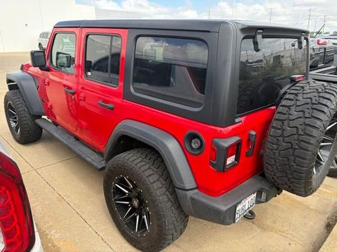 Used 2024 Jeep Wrangler Unlimited Sport AWD/4WD image 4