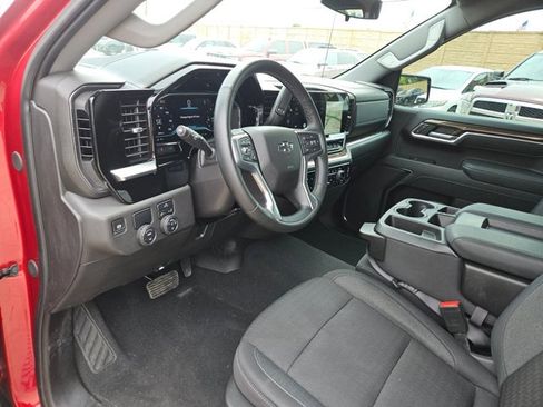 Used 2025 Chevrolet Silverado 1500 RST RWD image 13