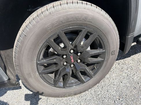 New 2026 GMC Sierra 1500 Elevation w/ Elevation Premium Package AWD/4WD image 8