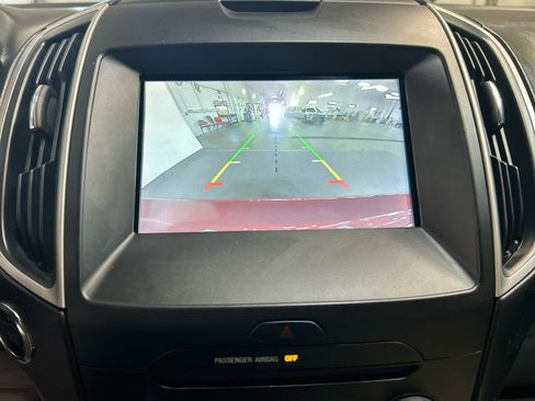 Used 2018 Ford Edge SEL w/ Equipment Group 201A FWD image 5
