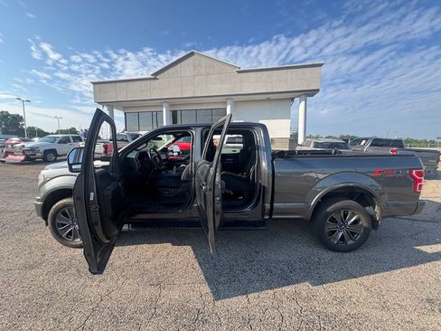 Used 2018 Ford F150 XLT w/ Equipment Group 302A Luxury AWD/4WD image 4
