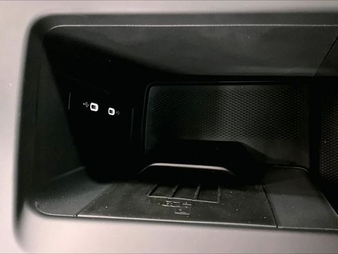 New 2026 Volkswagen Tiguan SE R-Line image 23