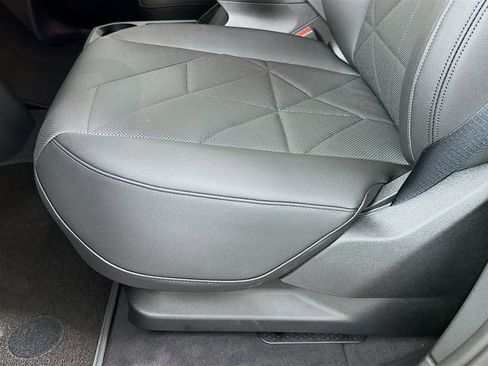 New 2026 BMW iX xDrive45 w/ Premium Package image 21