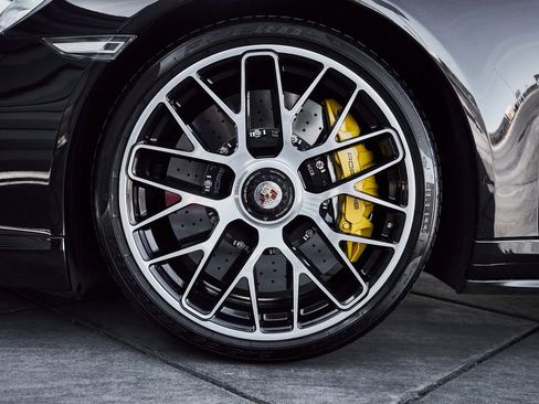 Used 2014 Porsche 911 Turbo S AWD/4WD image 3