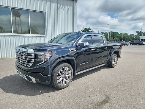 Used 2023 GMC Sierra 1500 Denali w/ Denali Reserve Package AWD/4WD image 1