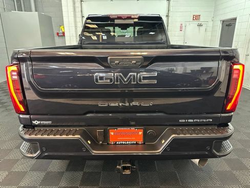 Used 2025 GMC Sierra 2500 Denali Ultimate AWD/4WD image 8