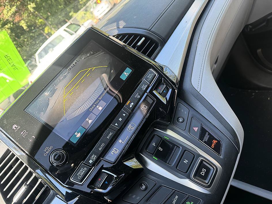 Used 2018 Honda Odyssey EX-L image 25