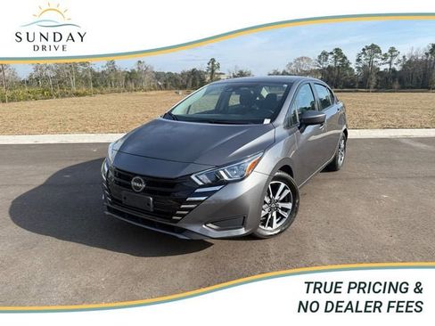 Used 2023 Nissan Versa SV image 1