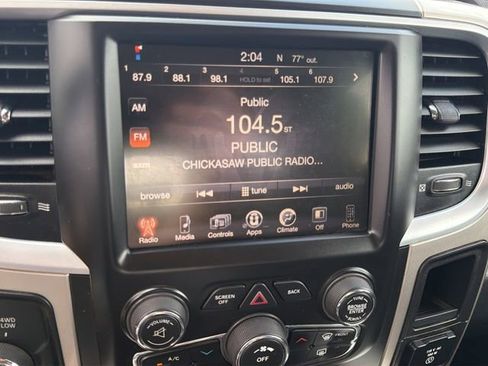 Used 2016 RAM 2500 SLT image 26