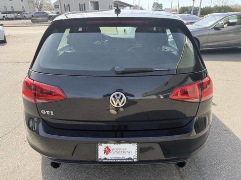 Used 2016 Volkswagen GTI S image 6