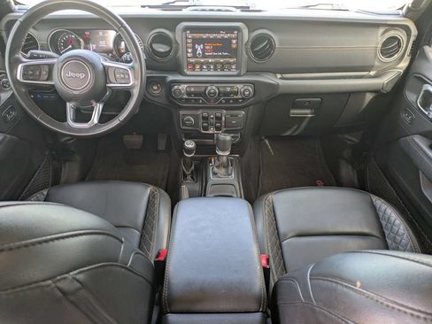 Used 2022 Jeep Wrangler Unlimited Sahara AWD/4WD image 15