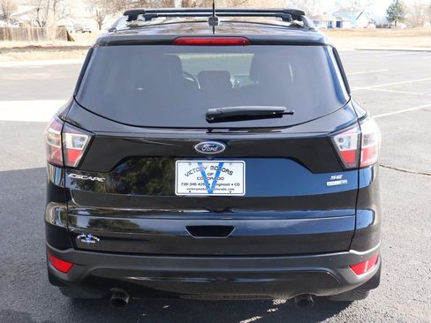 Used 2017 Ford Escape SE w/ Equipment Group 201A image 6
