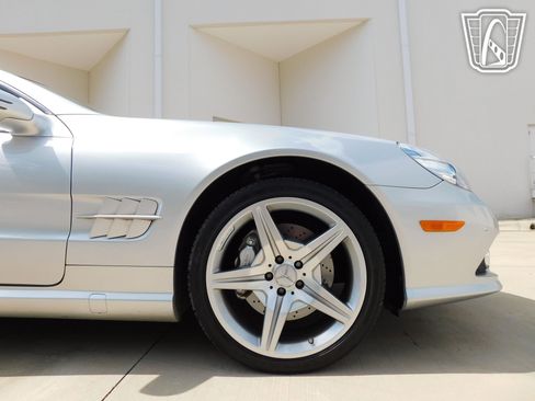 Used 2009 Mercedes-Benz SL 550 image 33