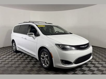 Used 2019 Chrysler Pacifica Limited