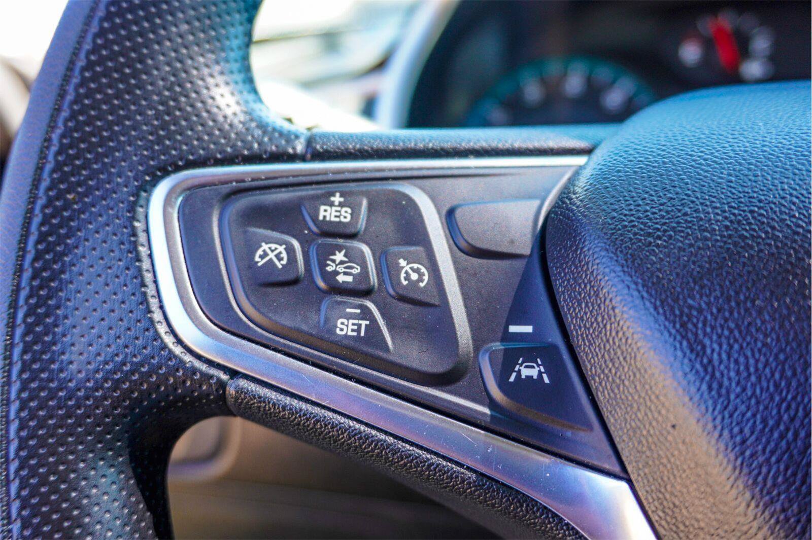 Used 2024 Chevrolet Malibu LT FWD image 24