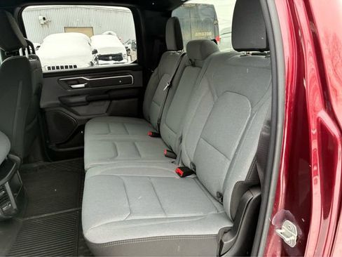 Used 2021 RAM 1500 Big Horn AWD/4WD image 11