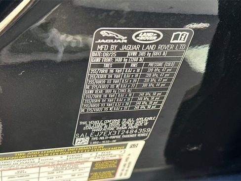 New 2026 Land Rover Defender 110 S image 28