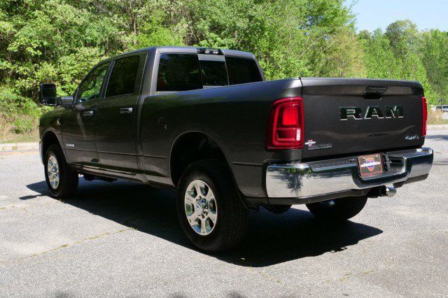 Used 2025 RAM 3500 Big Horn AWD/4WD image 19