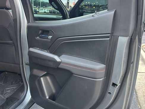 Used 2023 Chevrolet Colorado Z71 w/ Z71 Convenience Package 2 image 13