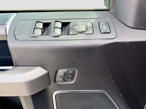 Used 2021 Ford F350 Platinum AWD/4WD image 18