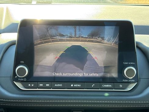 Used 2022 Nissan Rogue SV image 24