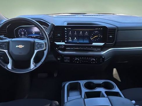 Used 2022 Chevrolet Silverado 1500 LT image 16