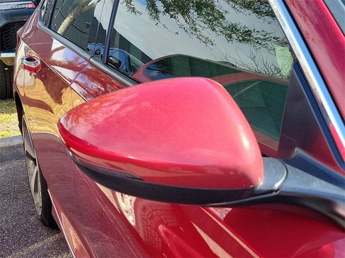 Used 2020 Honda Accord Touring image 8