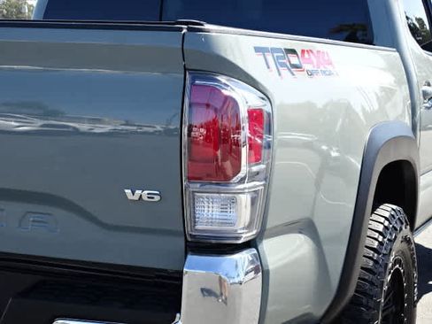 Used 2023 Toyota Tacoma TRD Off-Road AWD/4WD image 11