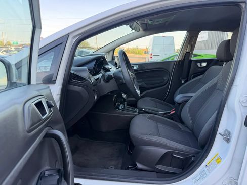 Used 2014 Ford Fiesta SE w/ Equipment Group 201A FWD image 19
