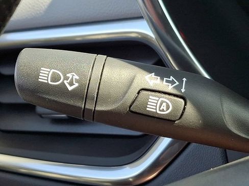 Used 2024 Chevrolet Equinox LS FWD image 24