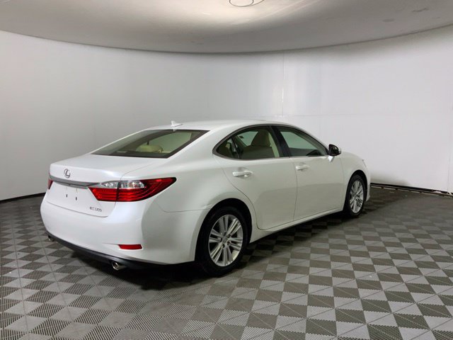 Used 2014 Lexus ES 350 w/ Premium Package FWD image 14
