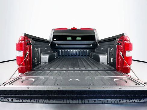 New 2026 Ford Maverick XLT image 18