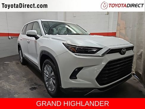 New 2026 Toyota Grand Highlander AWD image 1