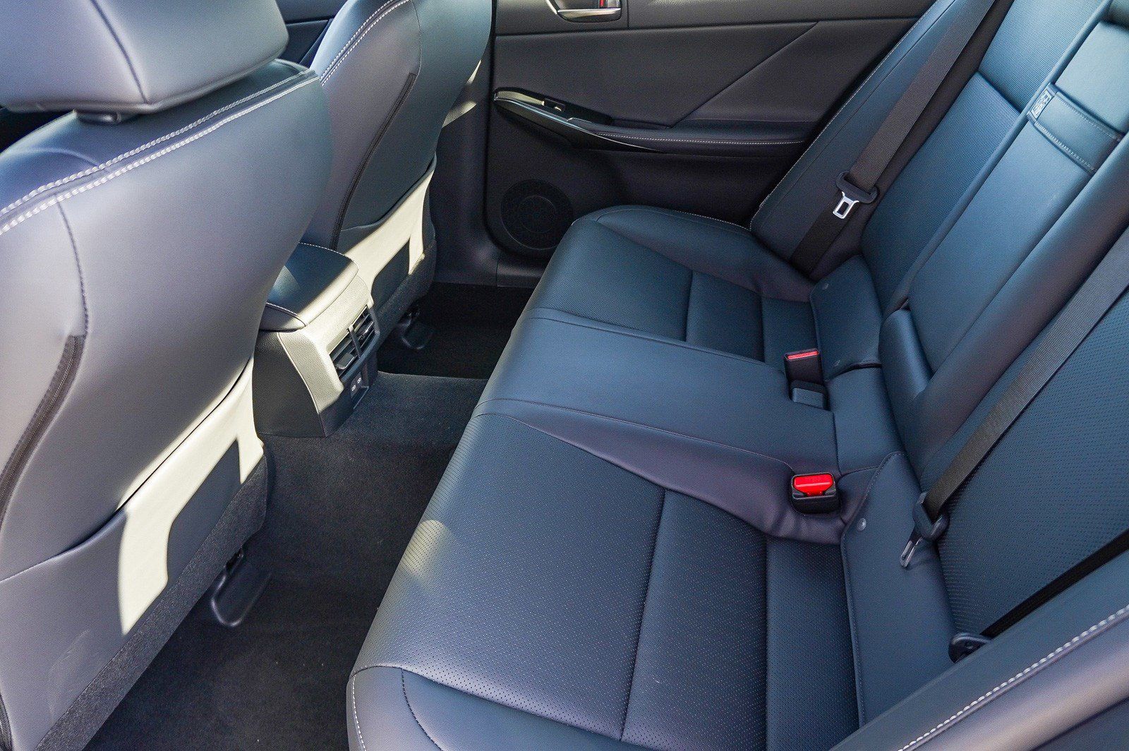 Used 2026 Lexus IS 350 F Sport RWD image 22