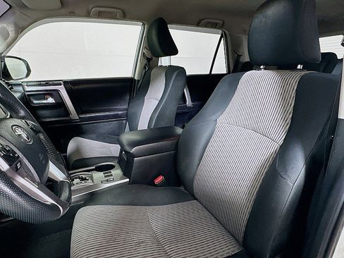 Used 2016 Toyota 4Runner 4d SUV RWD SR5 image 11