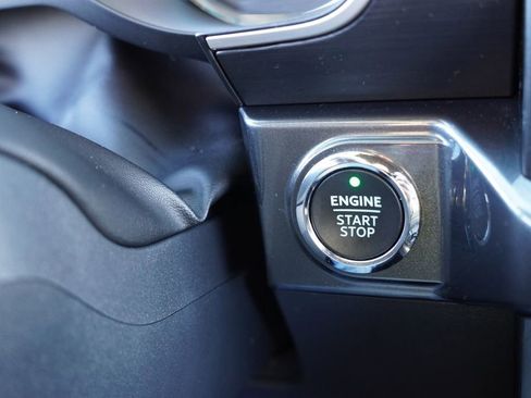 Certified 2022 Ford F150 XLT w/ Equipment Group 302A High image 29