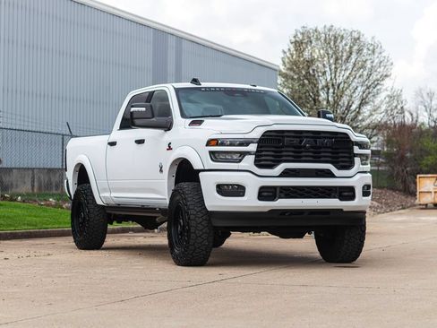 New 2026 RAM 2500 Big Horn AWD/4WD image 2