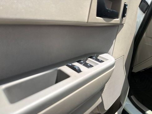 Used 2012 Ford Escape XLT FWD image 16
