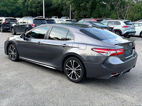 Certified 2020 Toyota Camry SE FWD image 5